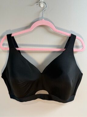 Cacique Women’s Black Wireless Seamless Support Bra‎ Lightly Lined No-Wire 44DDD